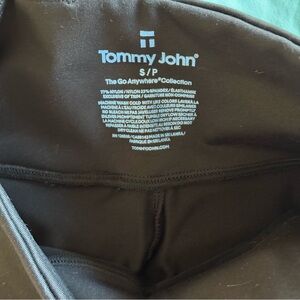 Tommy John Classic Black Leggings, The Go Anywhere Collection. Women’s Small